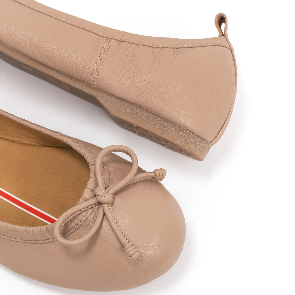 Bailarina Pareja Moño Tejido Moca