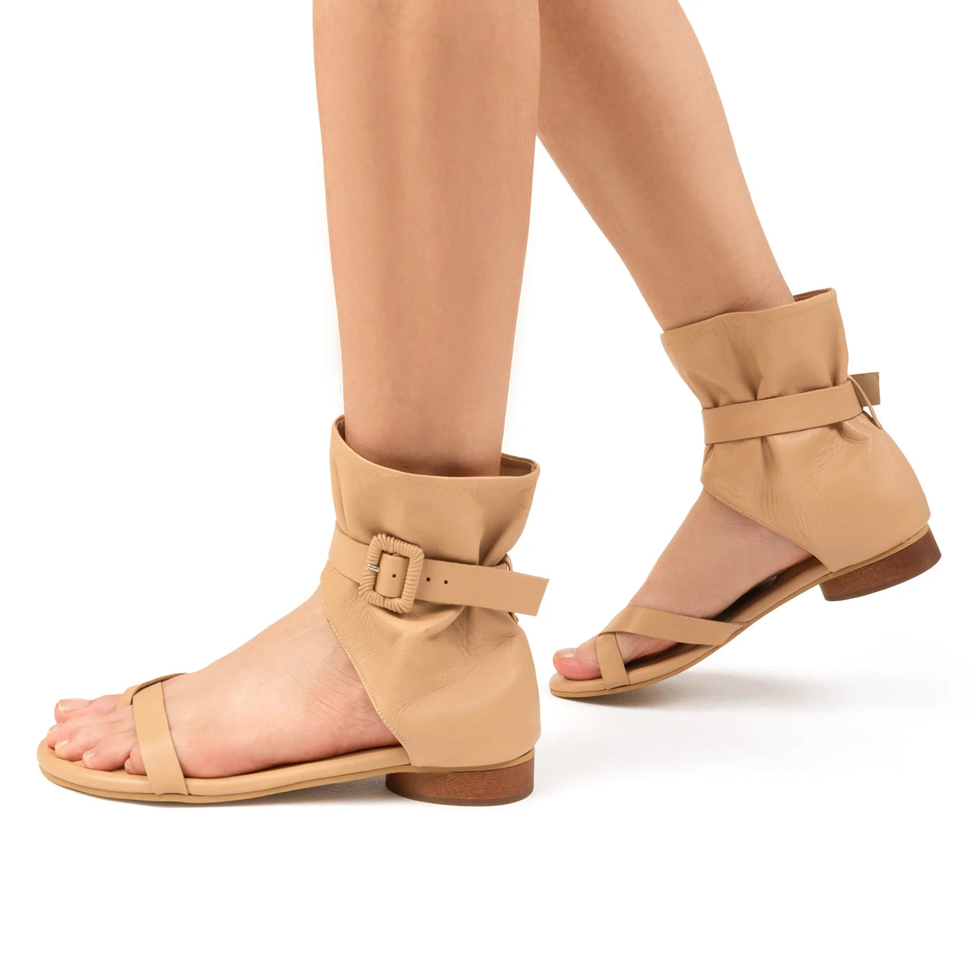 Sandalia Plana Elegante Intuición Trigo