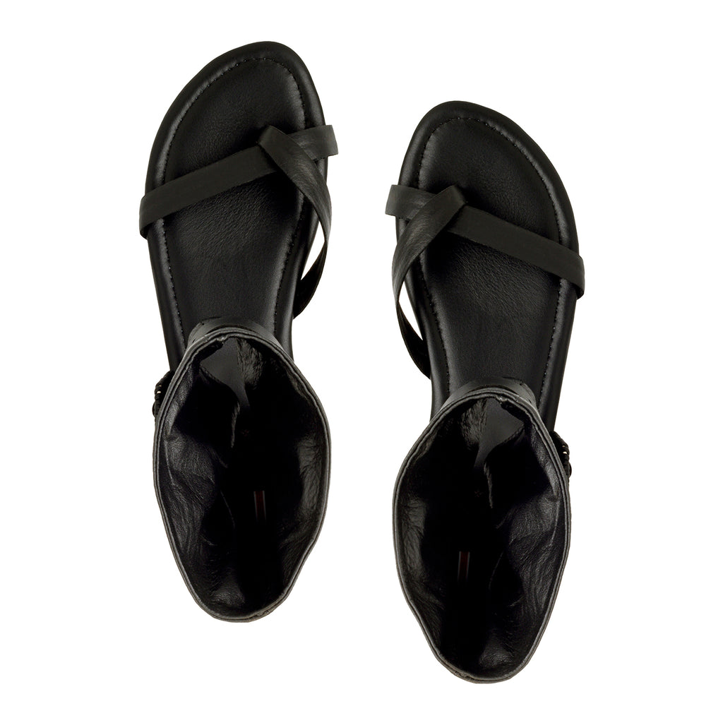 Sandalia Plana Elegante Intuición Negra