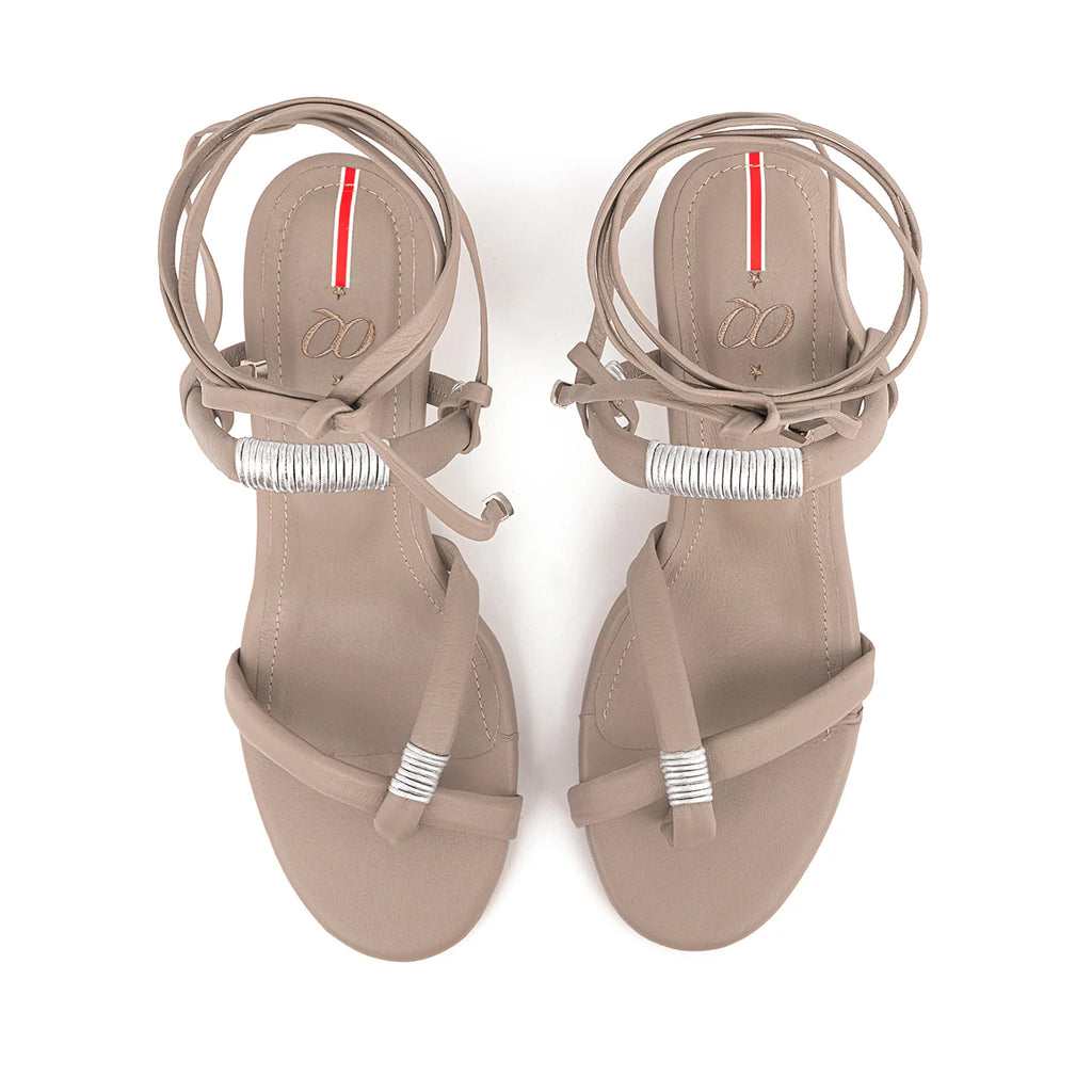 Sandalia Tacón Ana 5.5 Taupe de tiras