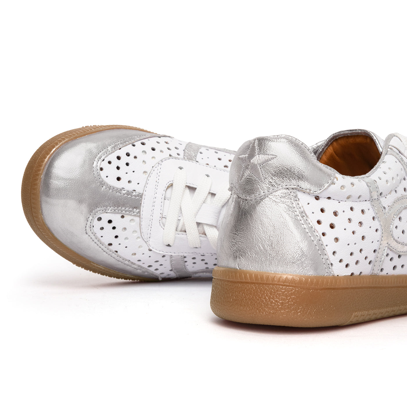 Tenis Icon Plata x Blanco